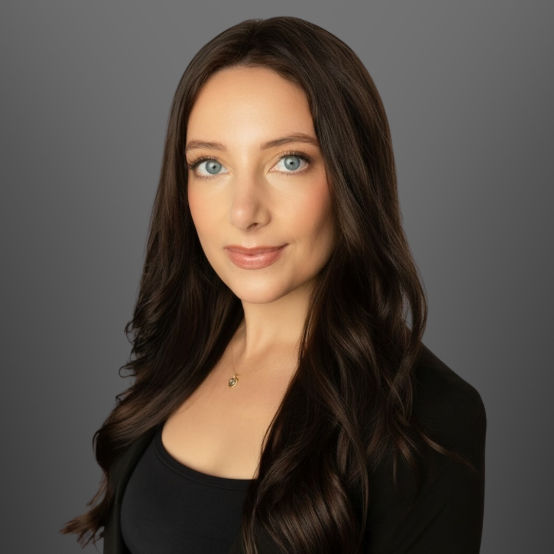 Agent Nichole Sakis